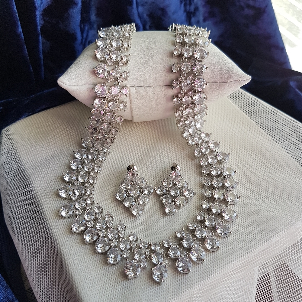 Swarovski Crystal Clear Statement Necklace and Earrings Set